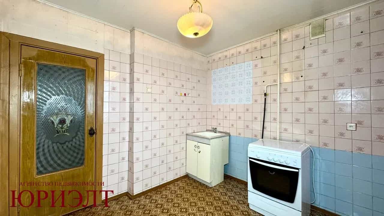 Беларусь, Минская область, Борисов, улица Нормандия-Неман, 14, фото 3