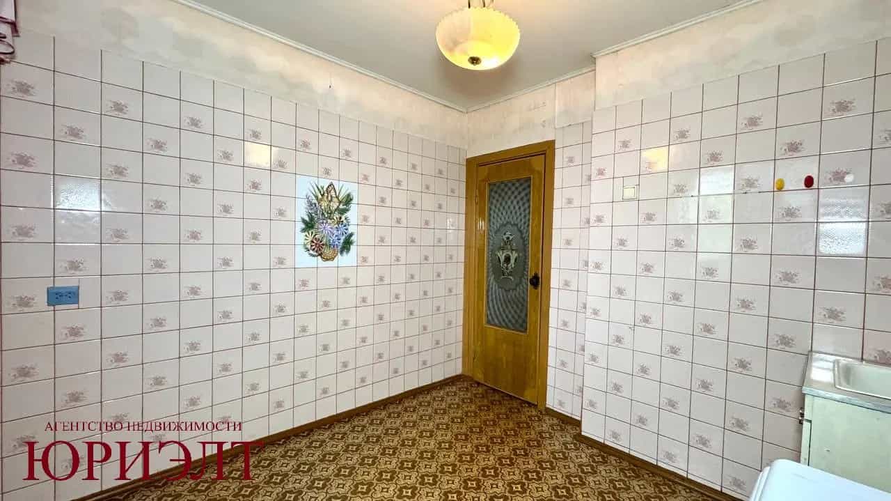 Беларусь, Минская область, Борисов, улица Нормандия-Неман, 14, фото 4
