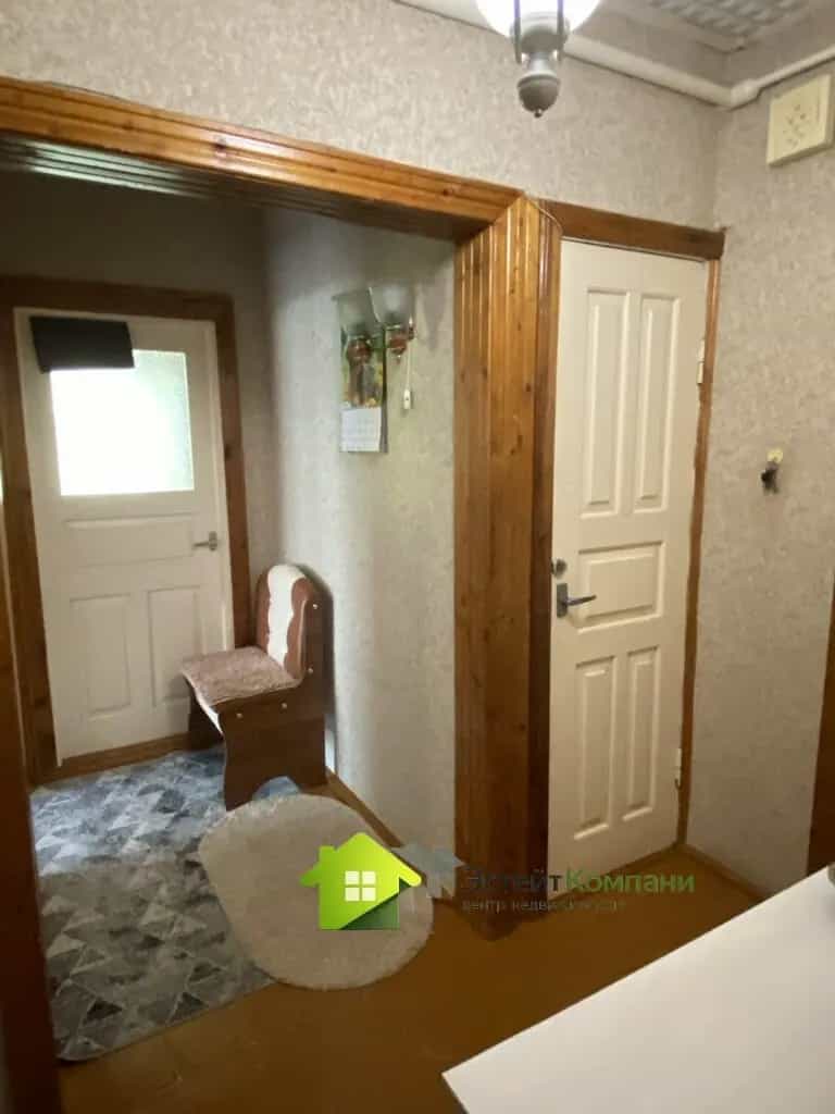 Беларусь, Гродненская область, Слоним, улица Декабристов, 33, фото 6