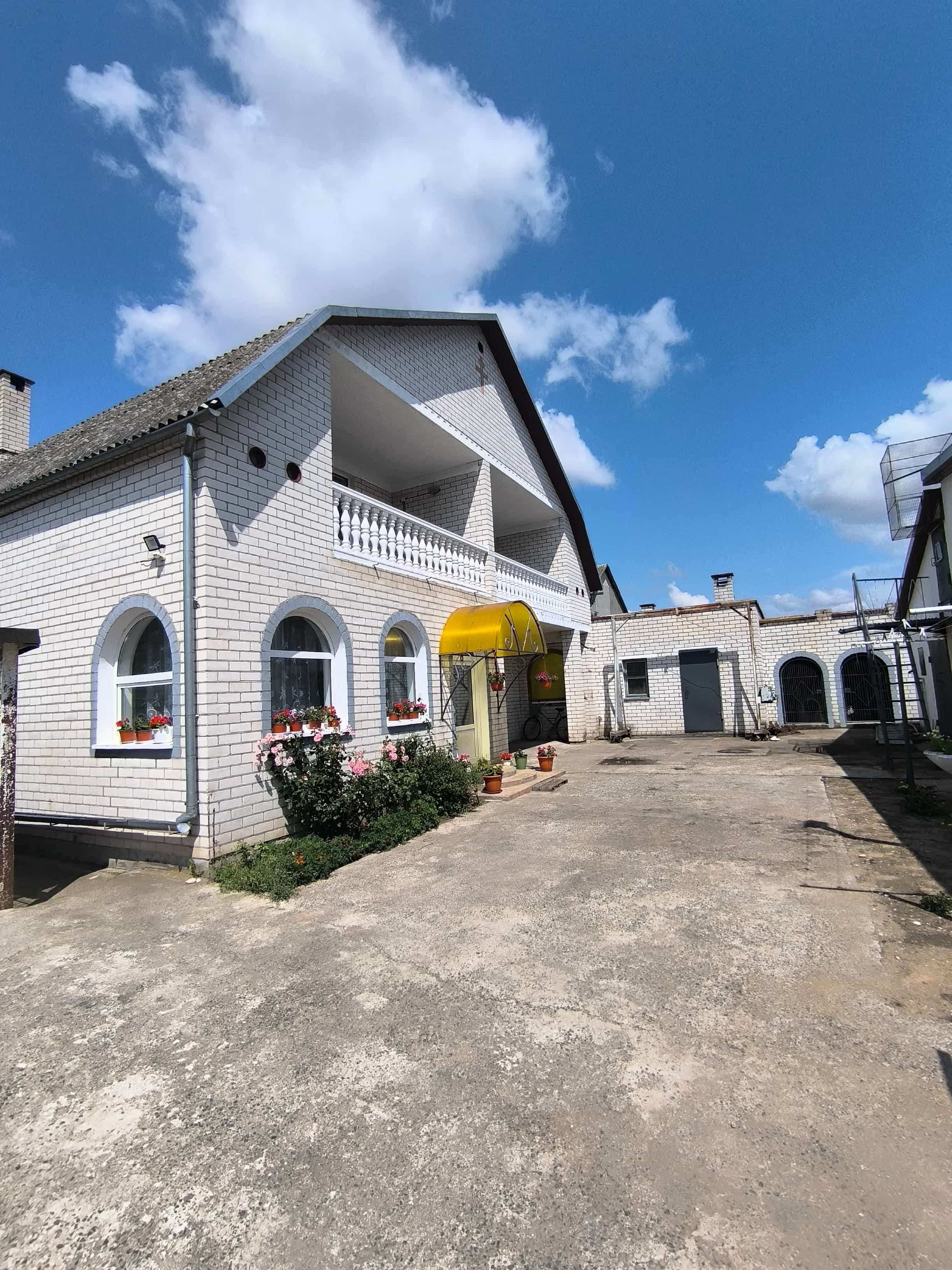 Беларусь, Брестская область, Барановичи, улица Новаторов, 86, фото 3