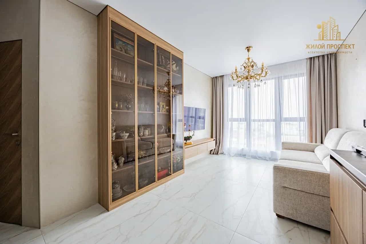 Беларусь, Минск, улица Игоря Лученка, 28