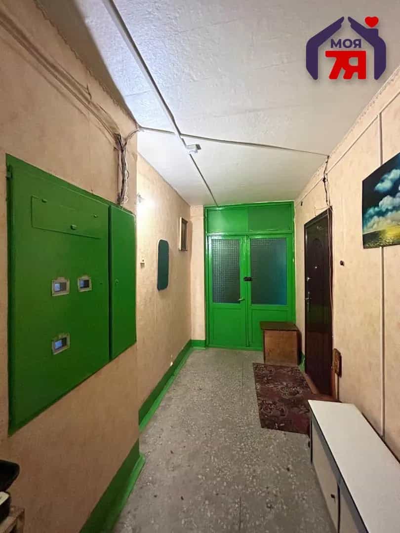 Беларусь, Минская область, Солигорск, улица Ленина, 35, фото 21