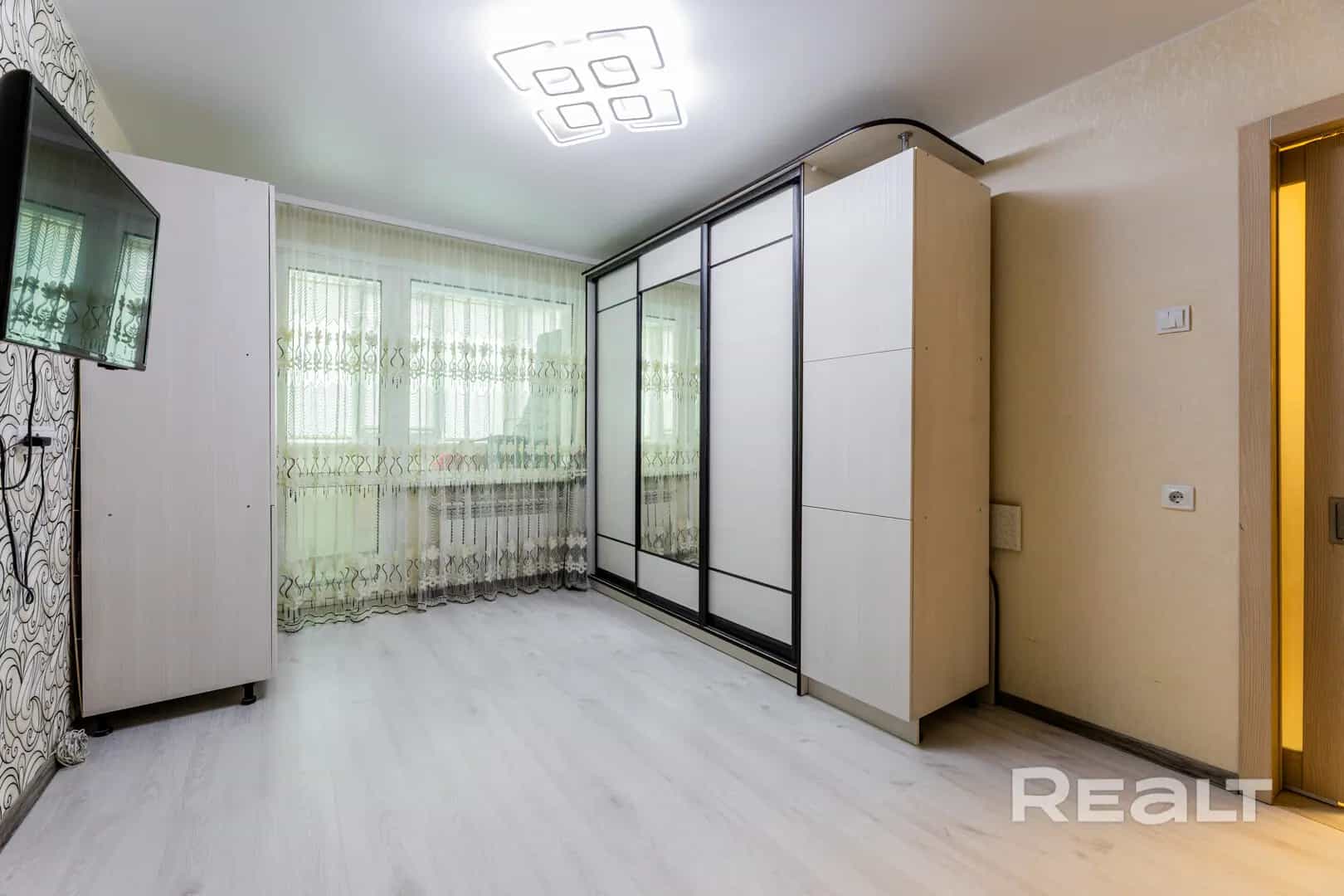 Беларусь, Минская область, Смолевичи, Белореченская улица, 2