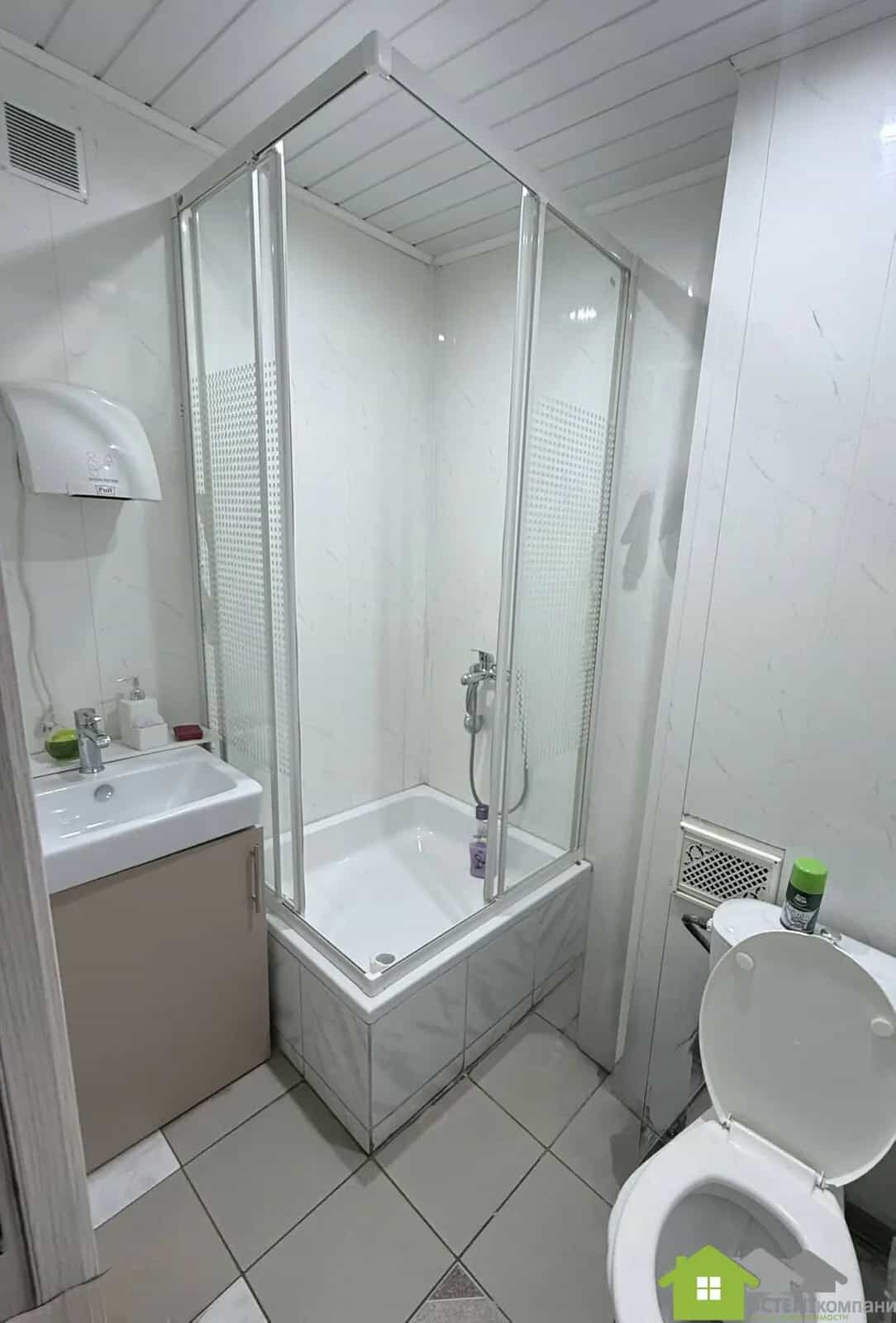 Беларусь, Гродненская область, Лида, улица Космонавтов, 14к1, фото 8