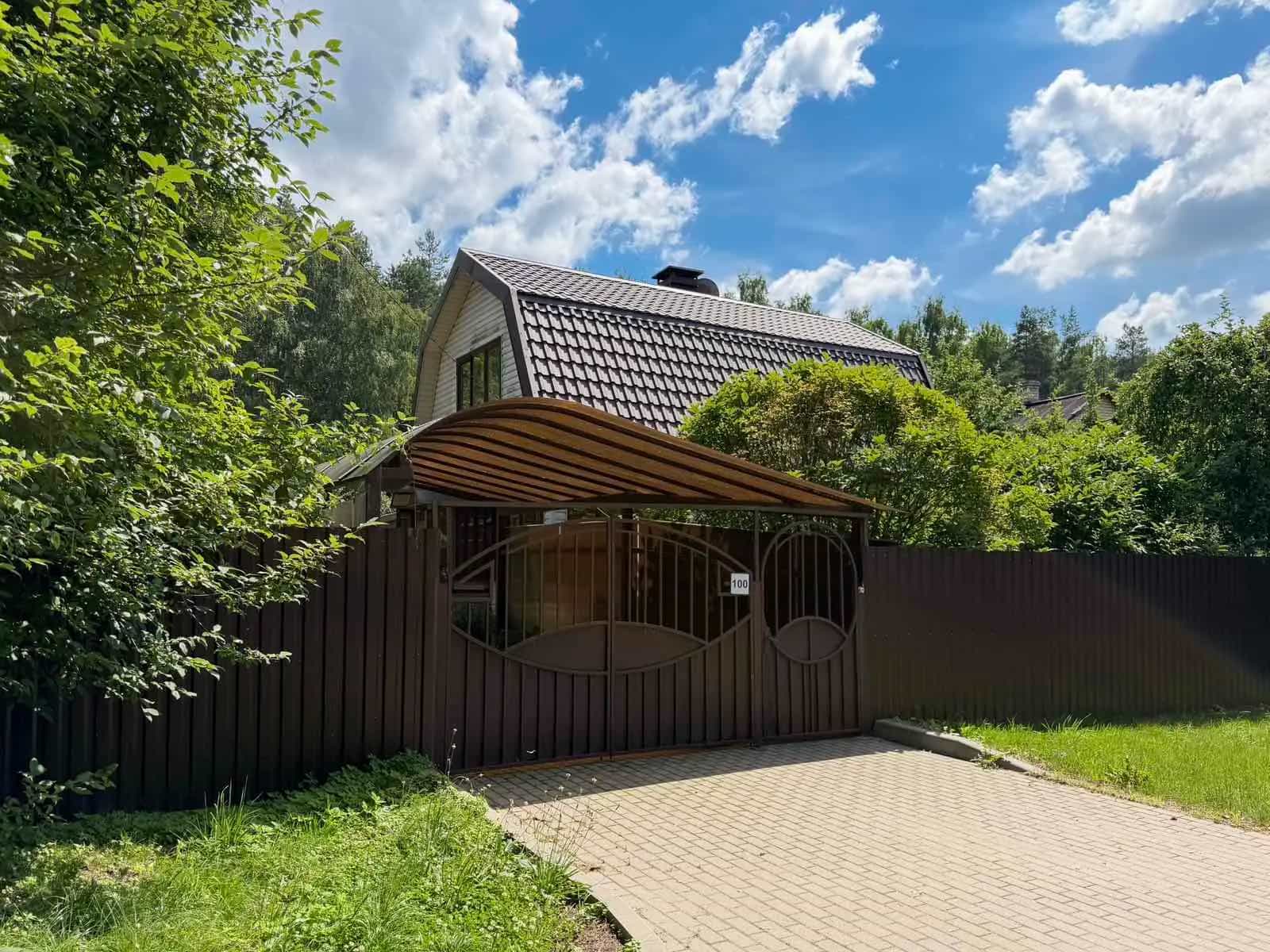 Беларусь, Минский район, агрогородок Ждановичи, 6-я Дачная улица, 100