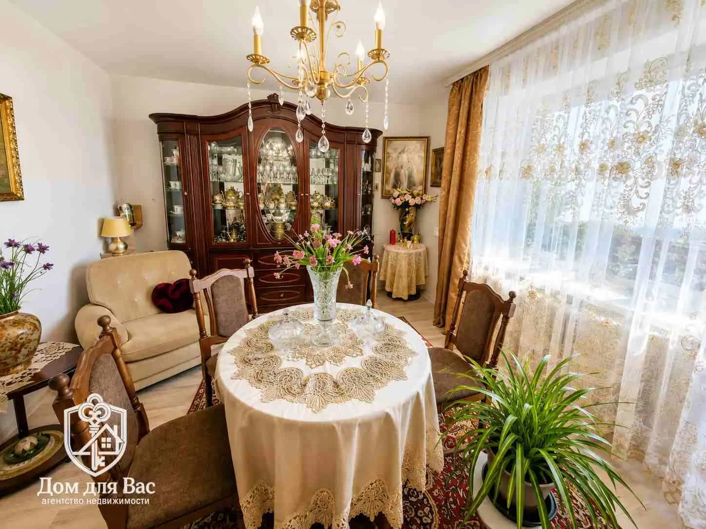 Беларусь, Минская область, Мядельский район, Нарочский сельсовет, курортный посёлок Нарочь, Октябрьская улица, 19, фото 4