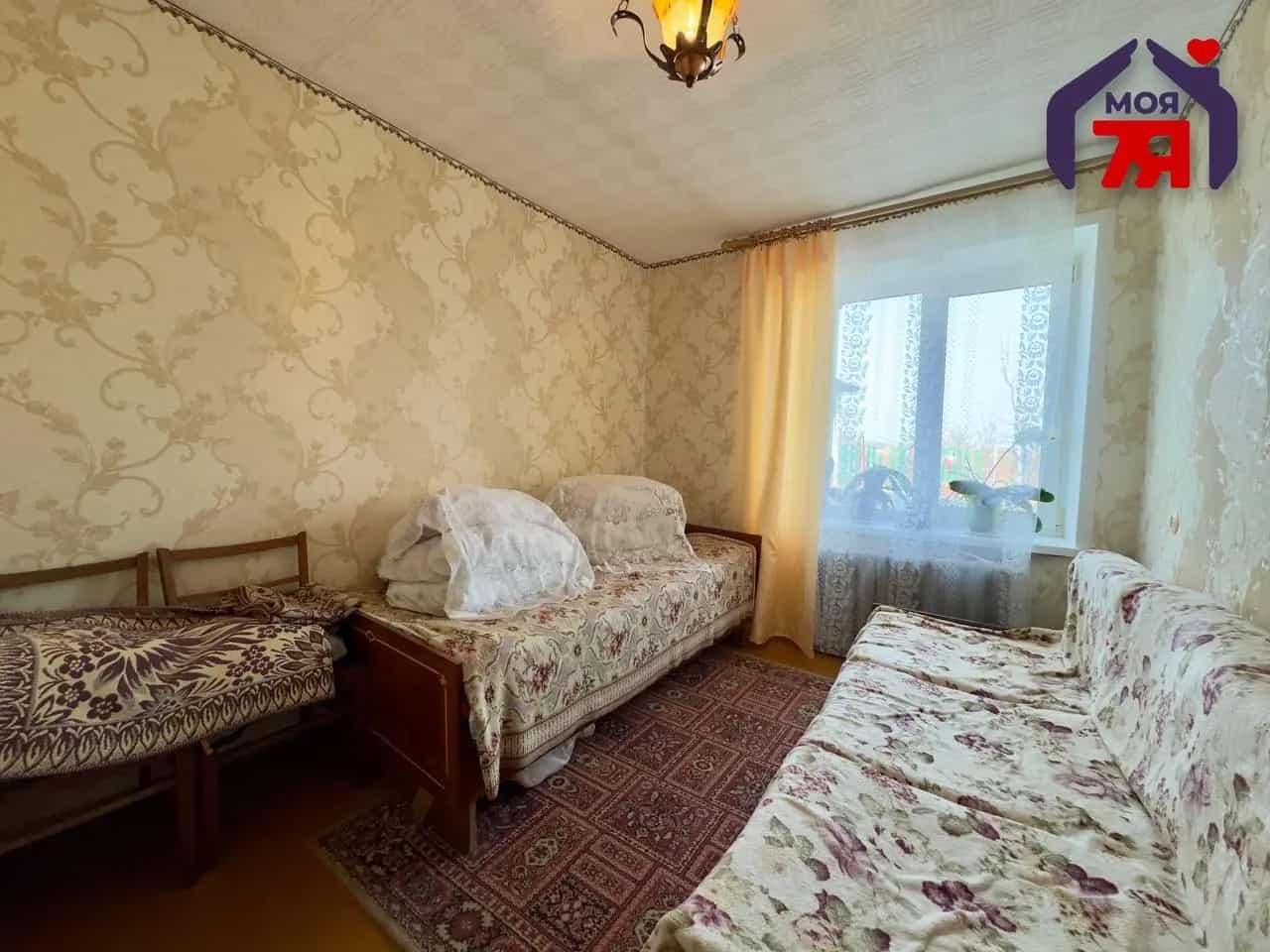 Беларусь, Минская область, Солигорский район, Краснодворский сельсовет, агрогородок Кривичи, Центральная улица, 18, фото 11