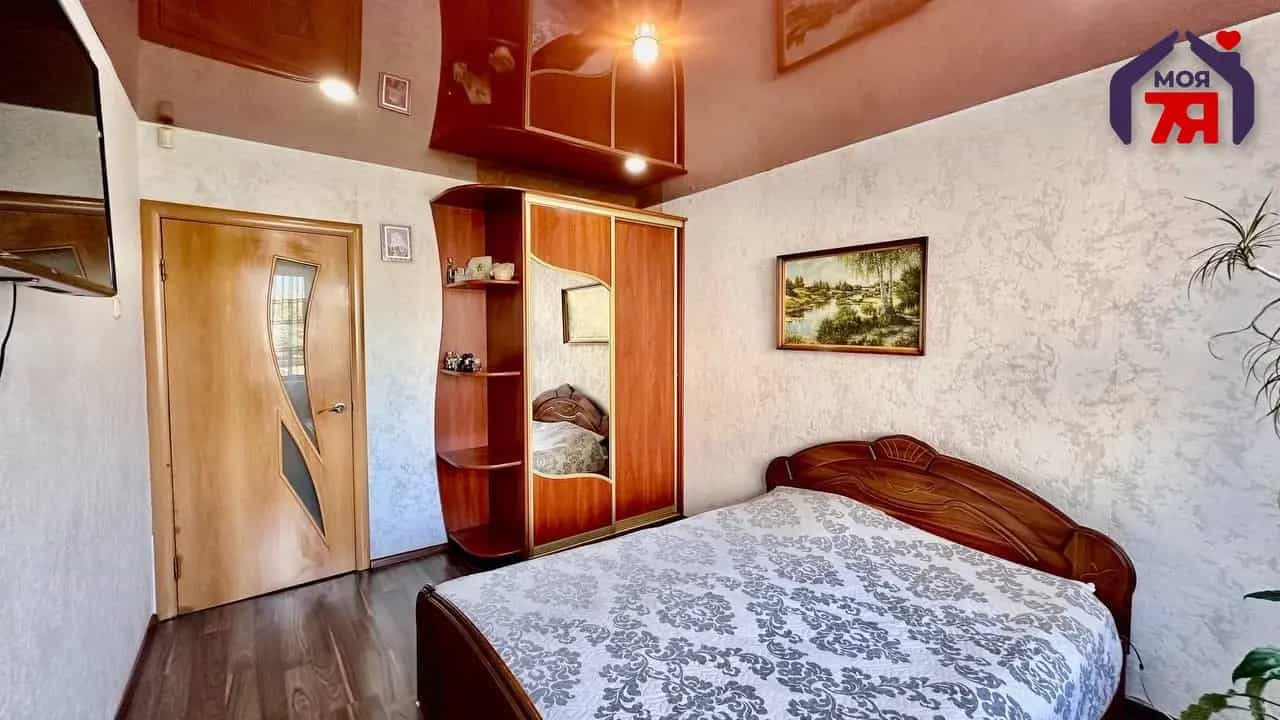 Беларусь, Минская область, Слуцк, Молодёжная улица, 4, фото 12