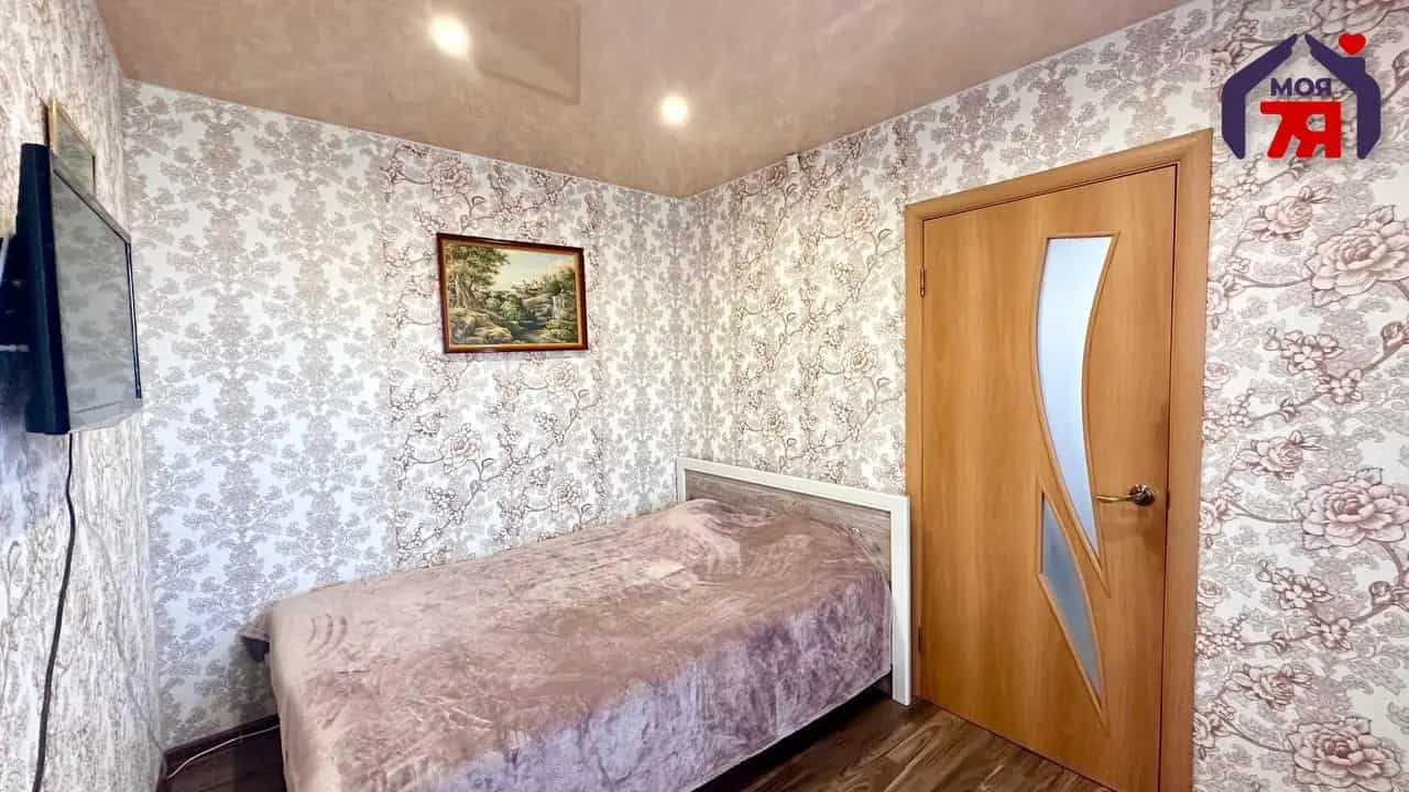 Беларусь, Минская область, Слуцк, Молодёжная улица, 4, фото 17