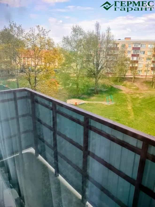 Беларусь, Гродненская область, Лида, улица Южный Городок, 18, фото 16