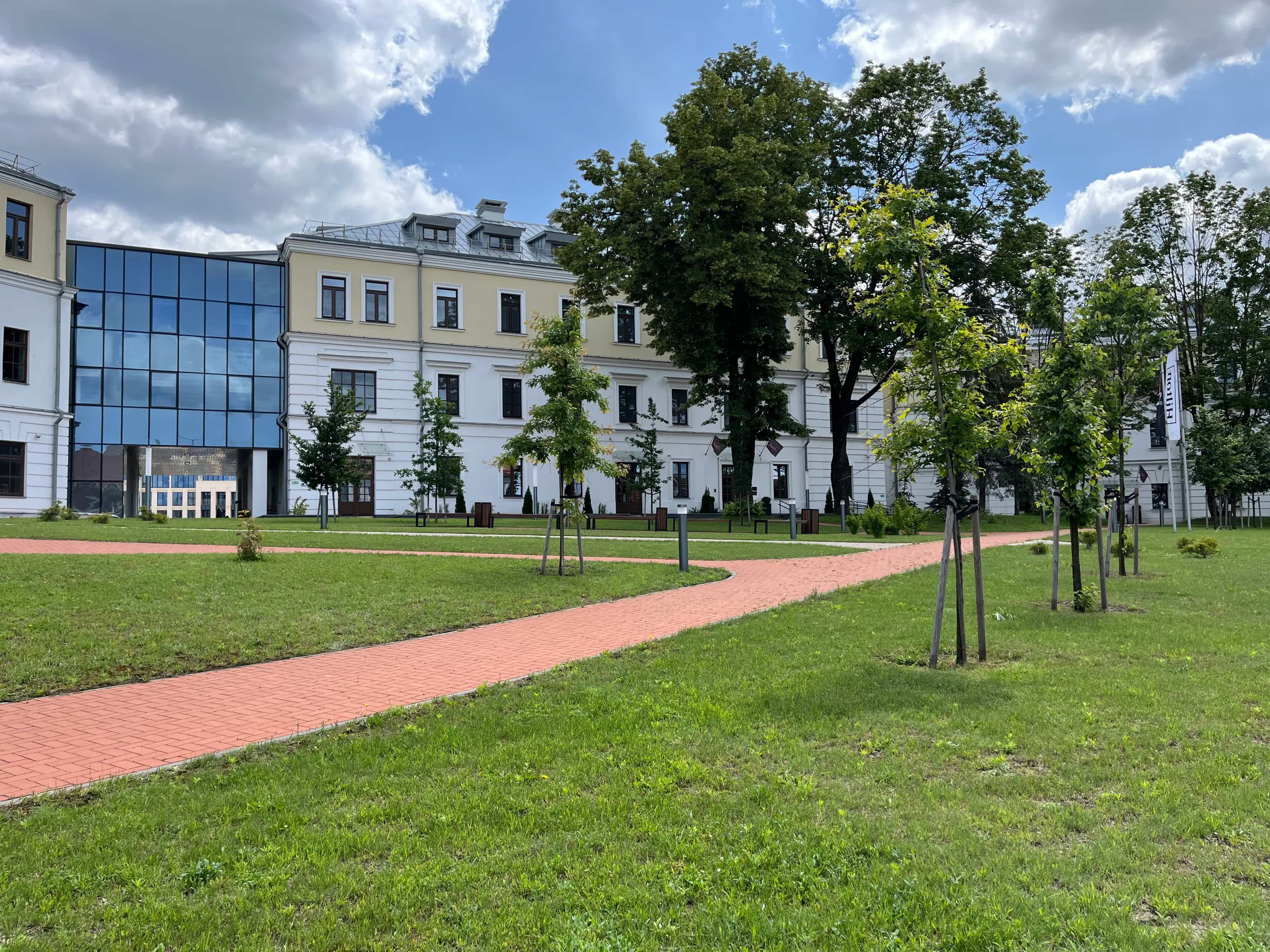 Беларусь, Минск, улица Максима Богдановича, 2к2, фото 2