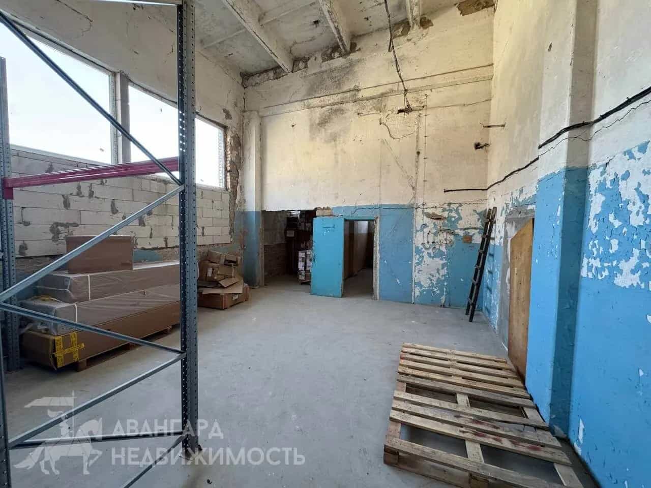Беларусь, Минская область, Слуцк, улица Парижской Коммуны, 2, фото 7