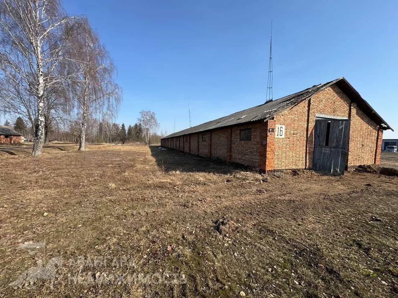 Беларусь, Минская область, Слуцк, улица Пугачёва, 16к2