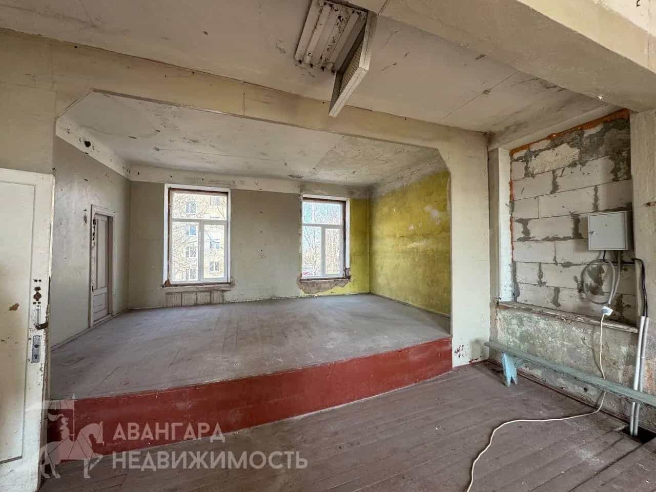 Беларусь, Минская область, Слуцк, улица Парижской Коммуны, 2, фото 10