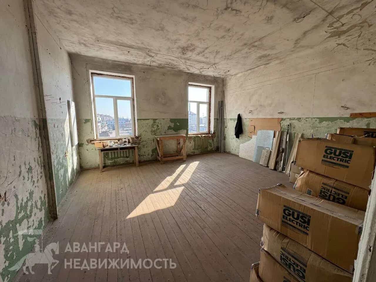 Беларусь, Минская область, Слуцк, улица Парижской Коммуны, 2, фото 11