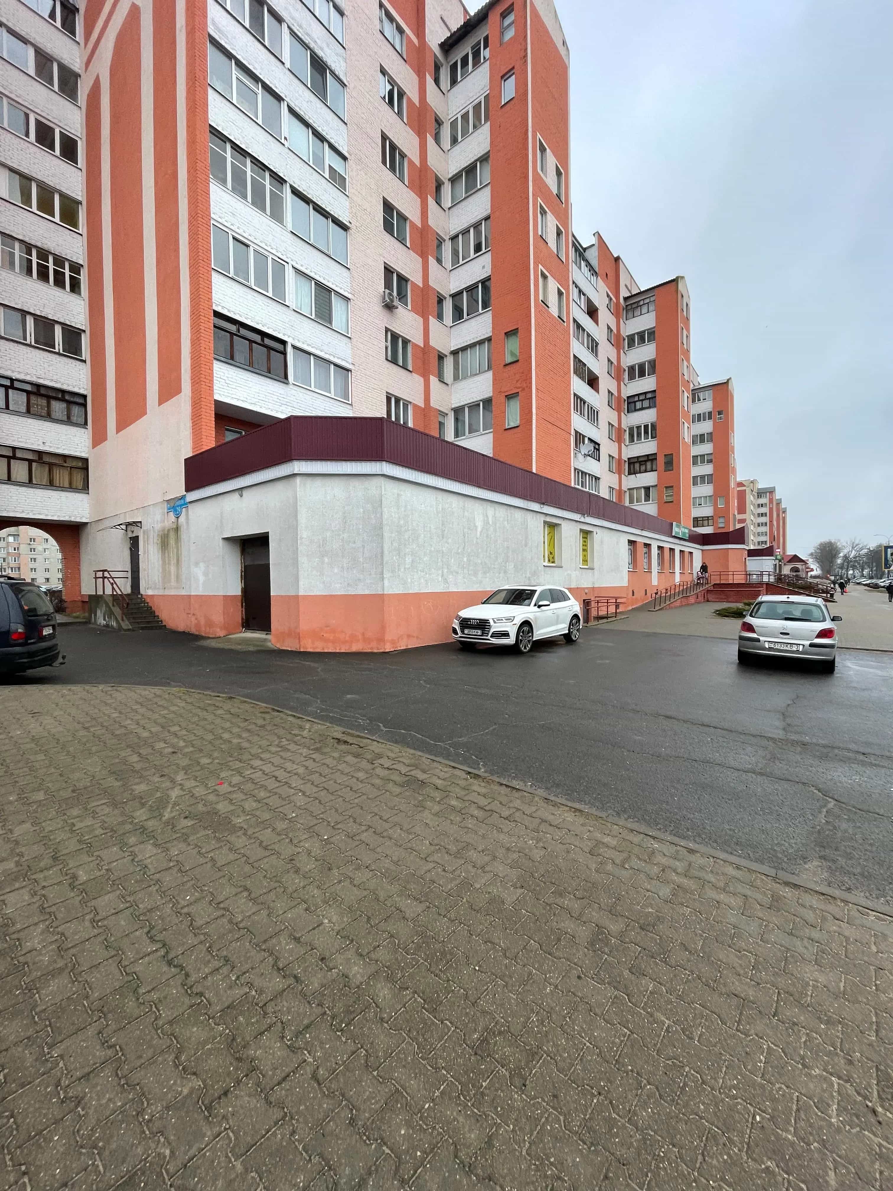 Беларусь, Гомельская область, Жлобин, 17-й микрорайон, 29, фото 6