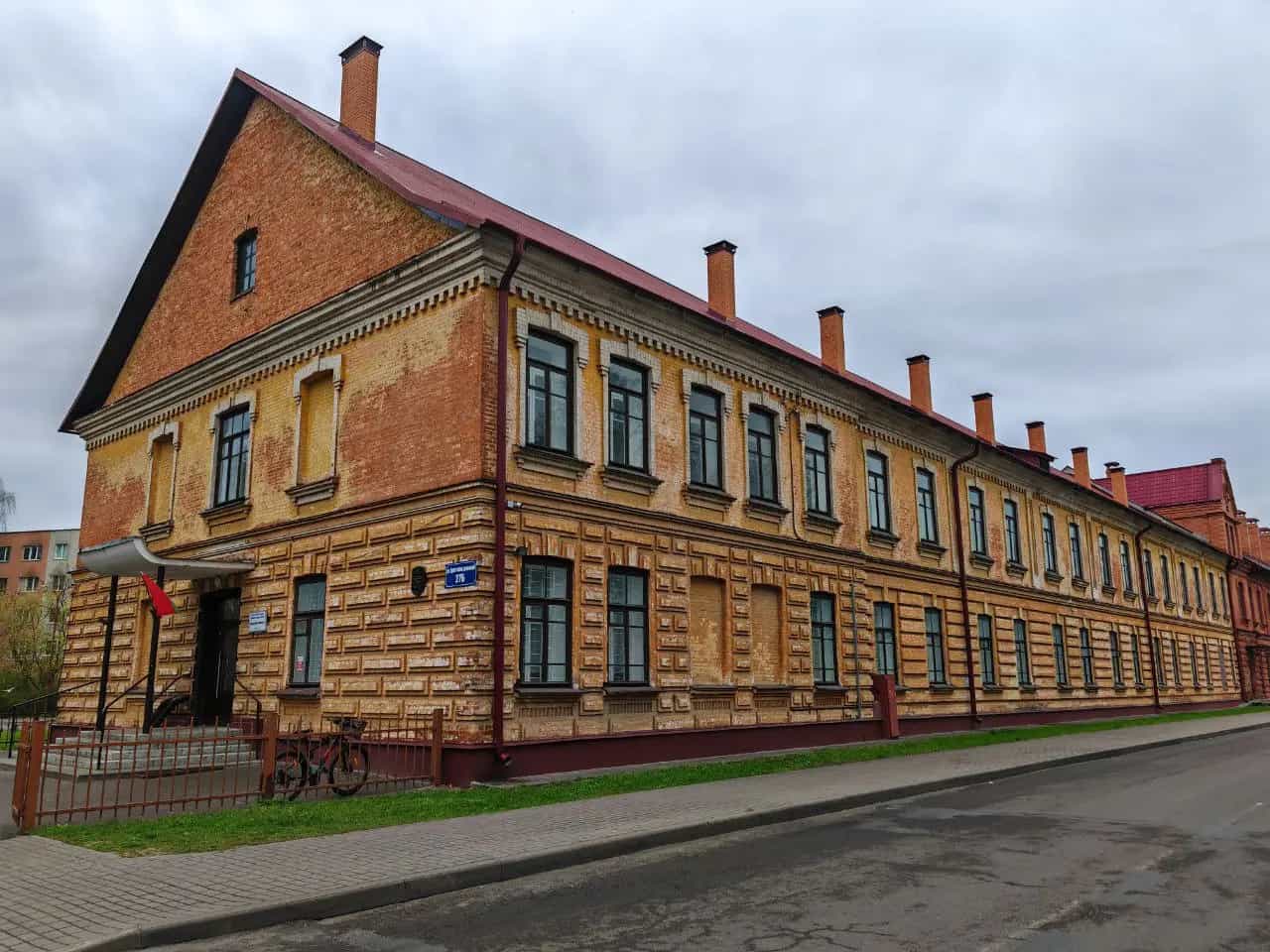 Беларусь, Брест, улица Брестских Дивизий, 27Б