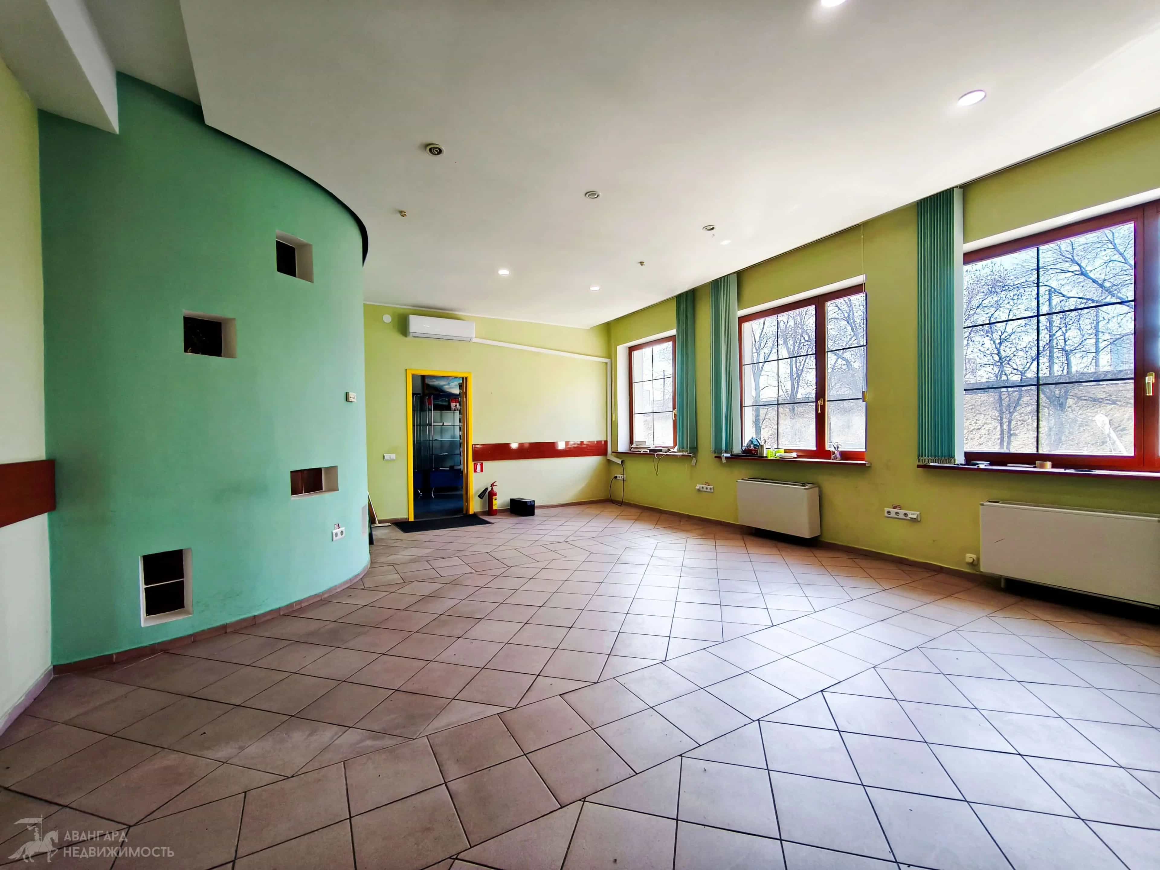 Беларусь, Минск, Надеждинская улица, 52
