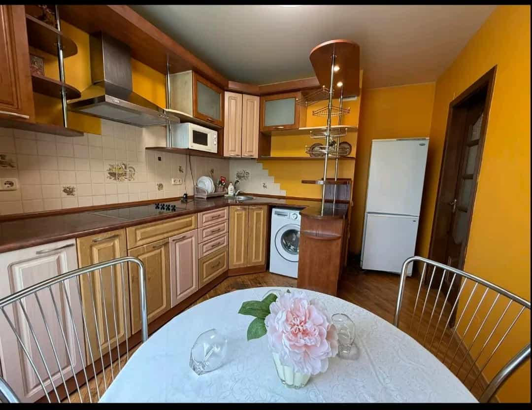 Беларусь, Минск, улица Корженевского, 33к2