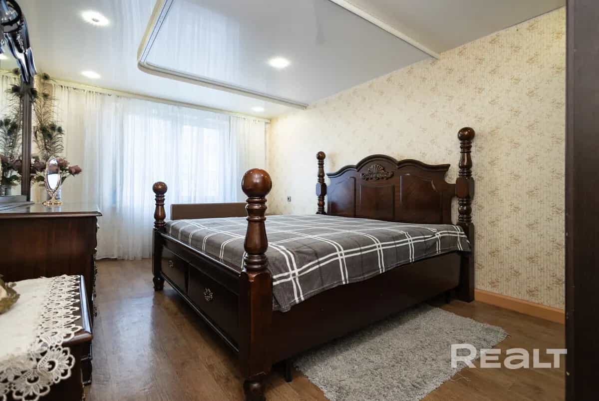 Беларусь, Минск, улица Солтыса, 38
