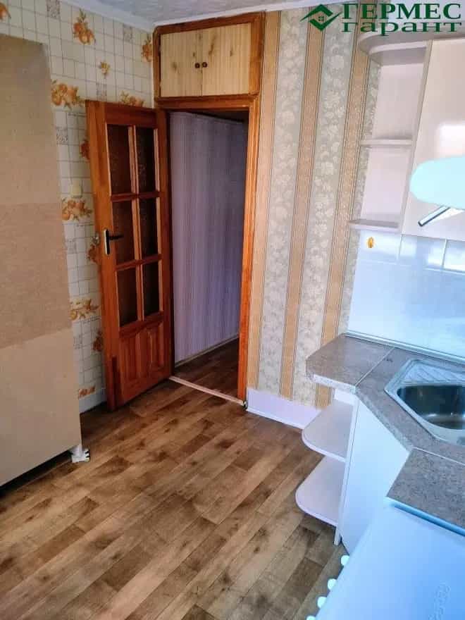 Беларусь, Гродненская область, Лида, Сосновая улица, 16к2, фото 3