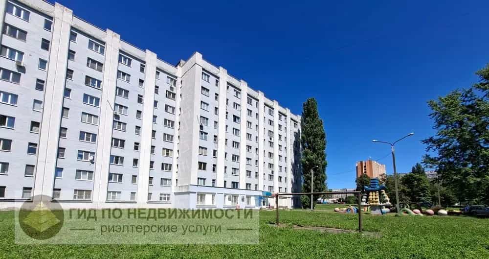 Беларусь, Гомель, проспект Космонавтов, 98