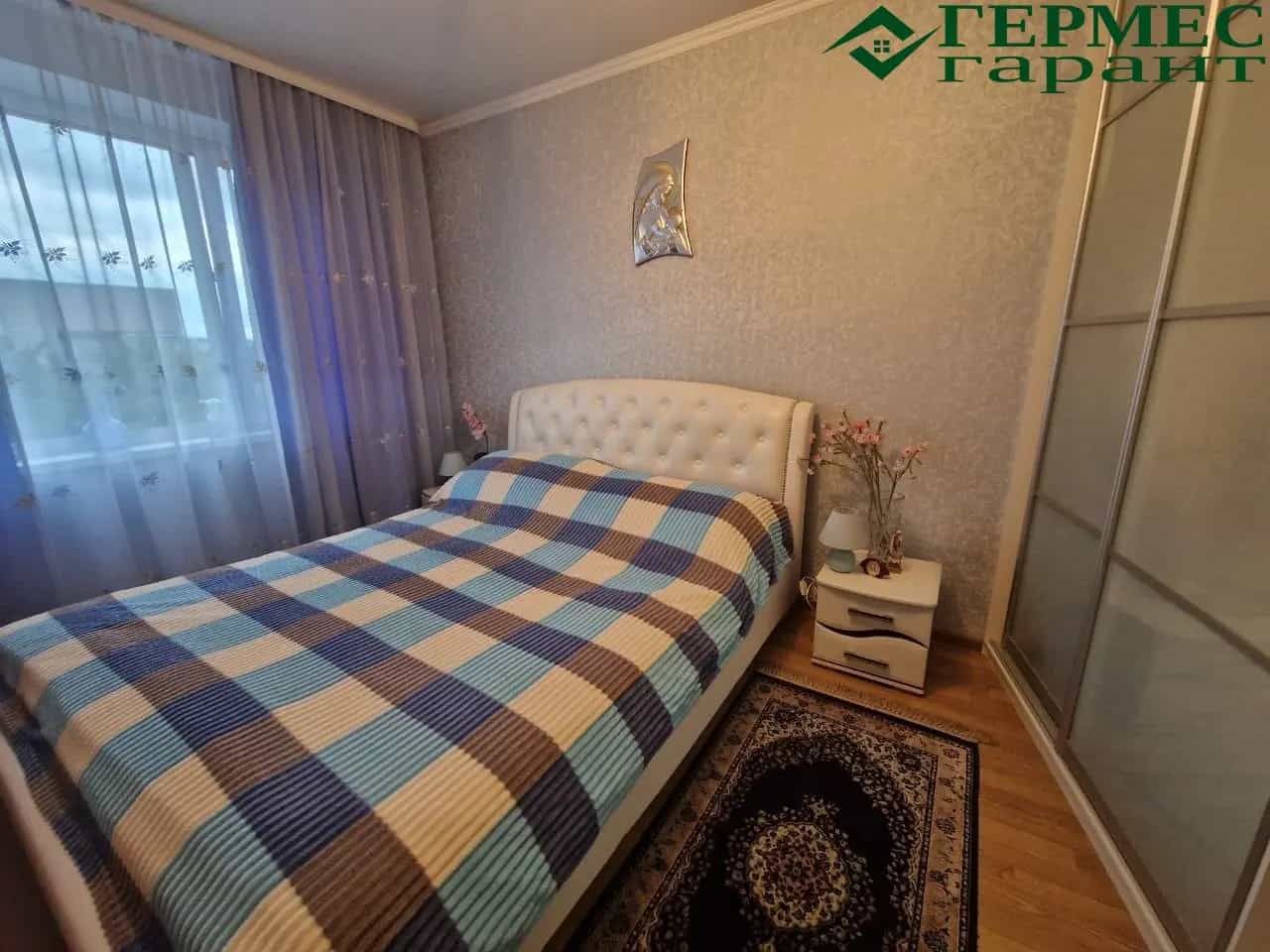 Беларусь, Гродненская область, Лида, улица 7 Ноября, 8к2, фото 6