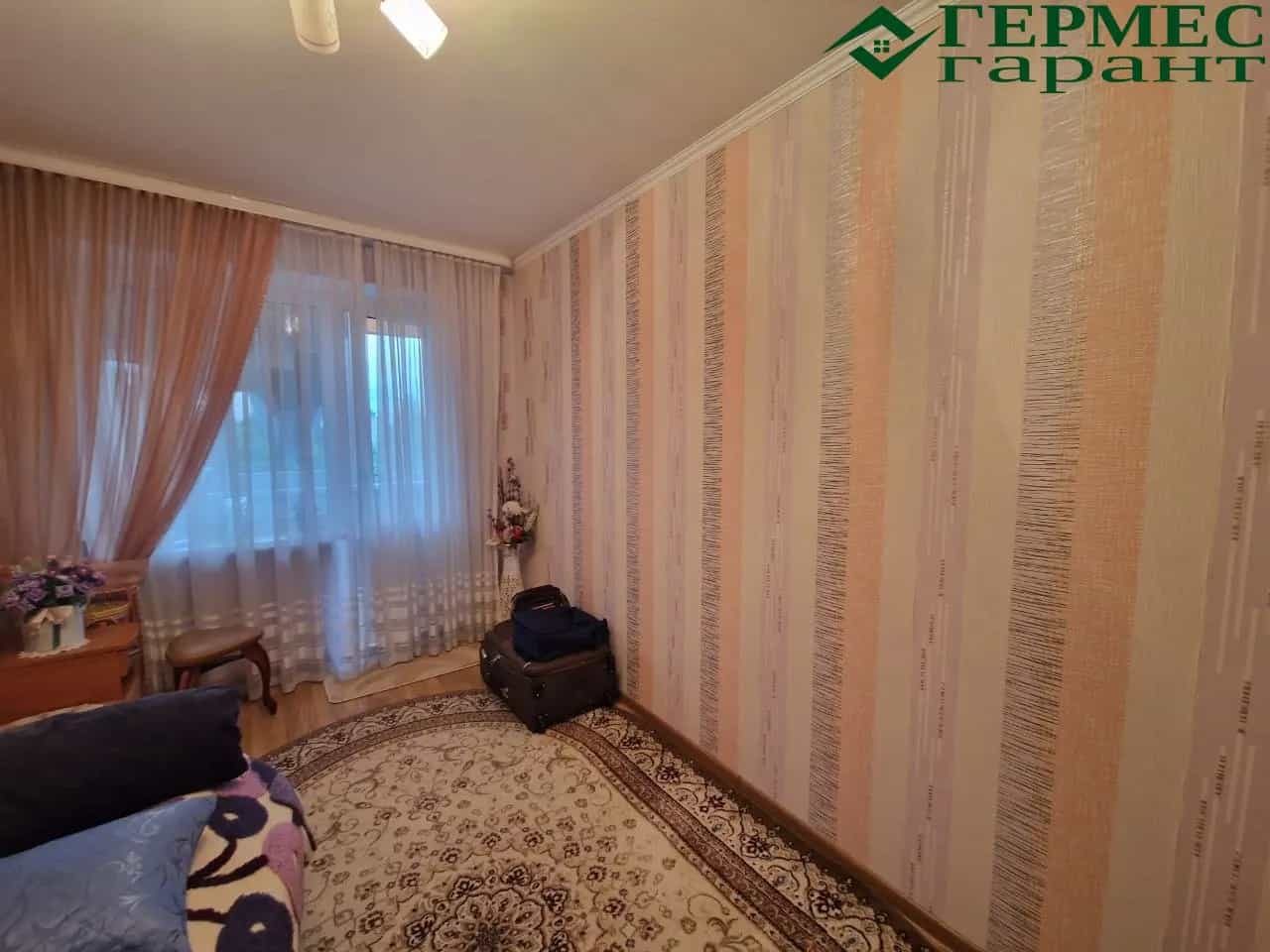 Беларусь, Гродненская область, Лида, улица 7 Ноября, 8к2, фото 7