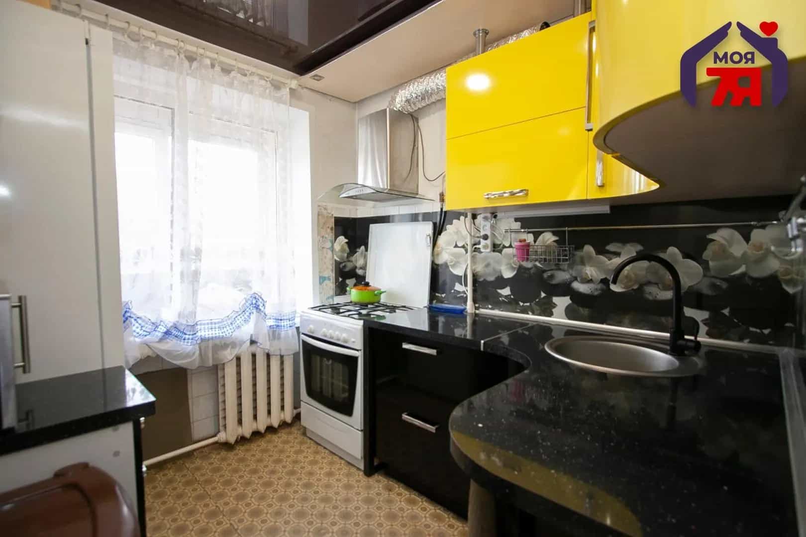 Беларусь, Минская область, Молодечно, улица Великий Гостинец, 80, фото 2