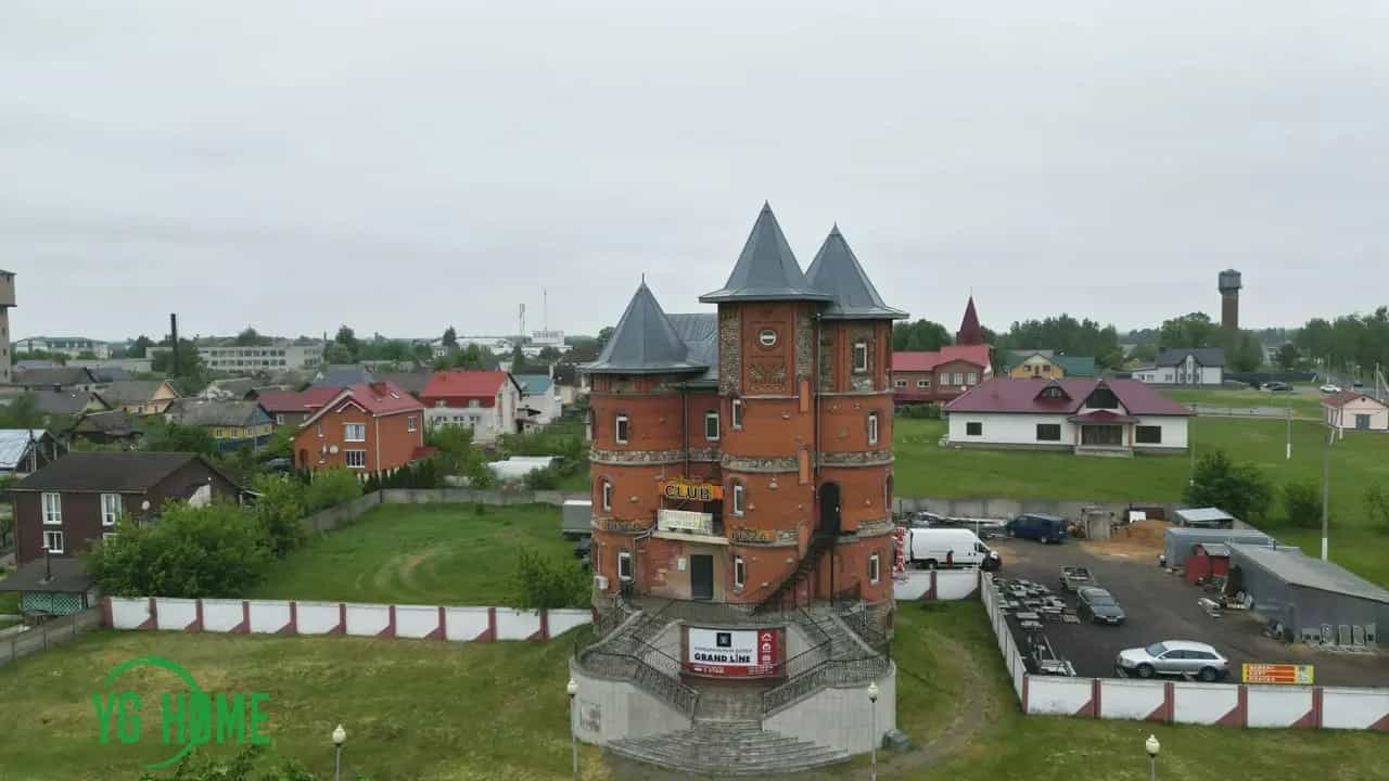 Беларусь, Минская область, Пуховичский район, Марьина Горка, улица Будённого, 1