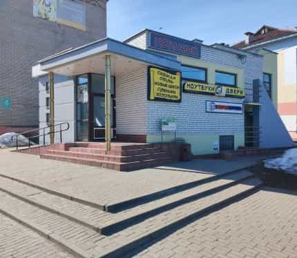 Беларусь, Могилёвская область, Чаусы, улица Азарова, 2