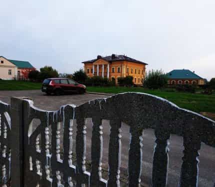 Беларусь, Гродненская область, Кореличский район, городской посёлок Мир, Красноармейская улица, 16А