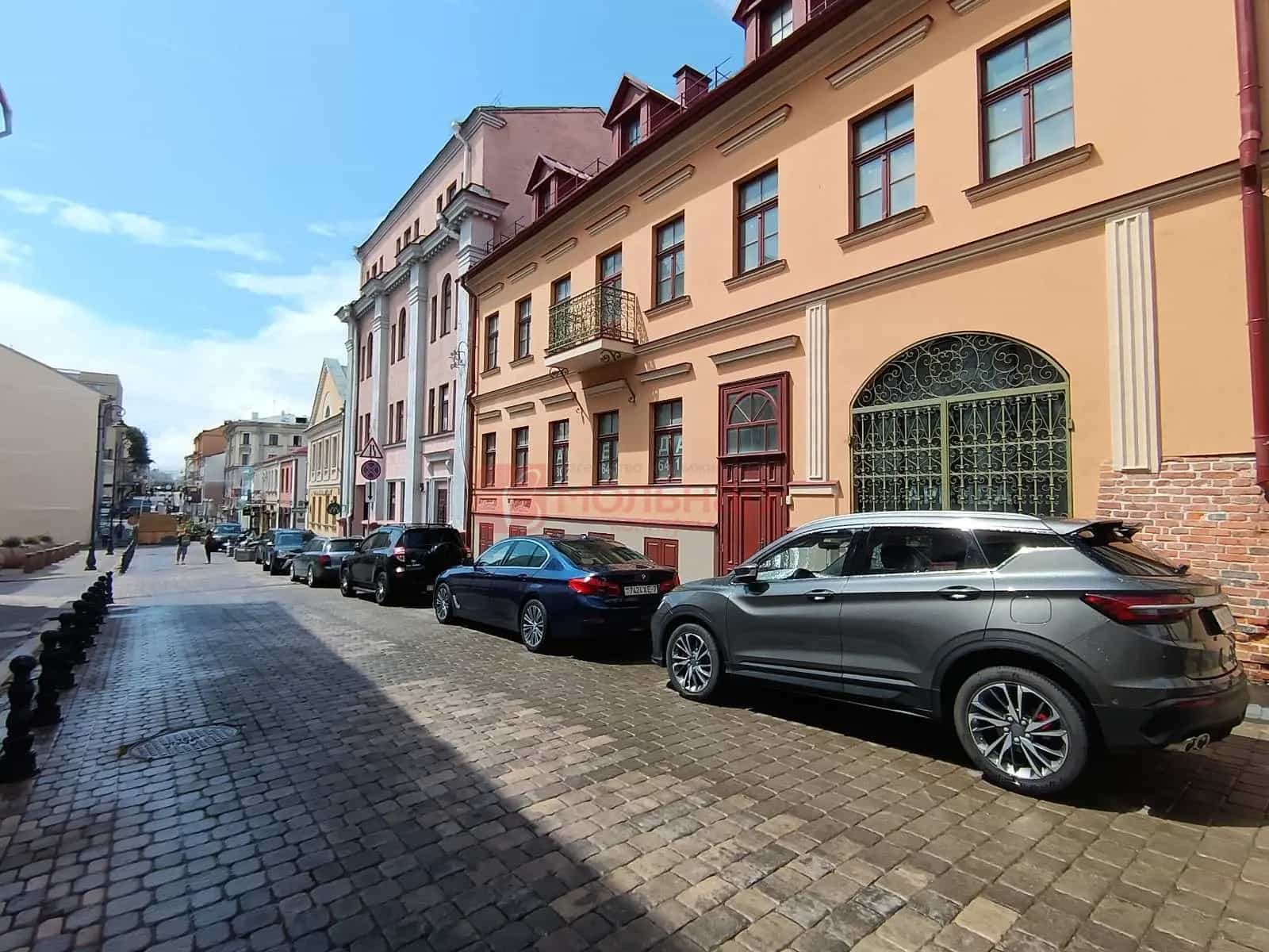 Беларусь, Минск, Революционная улица, 6