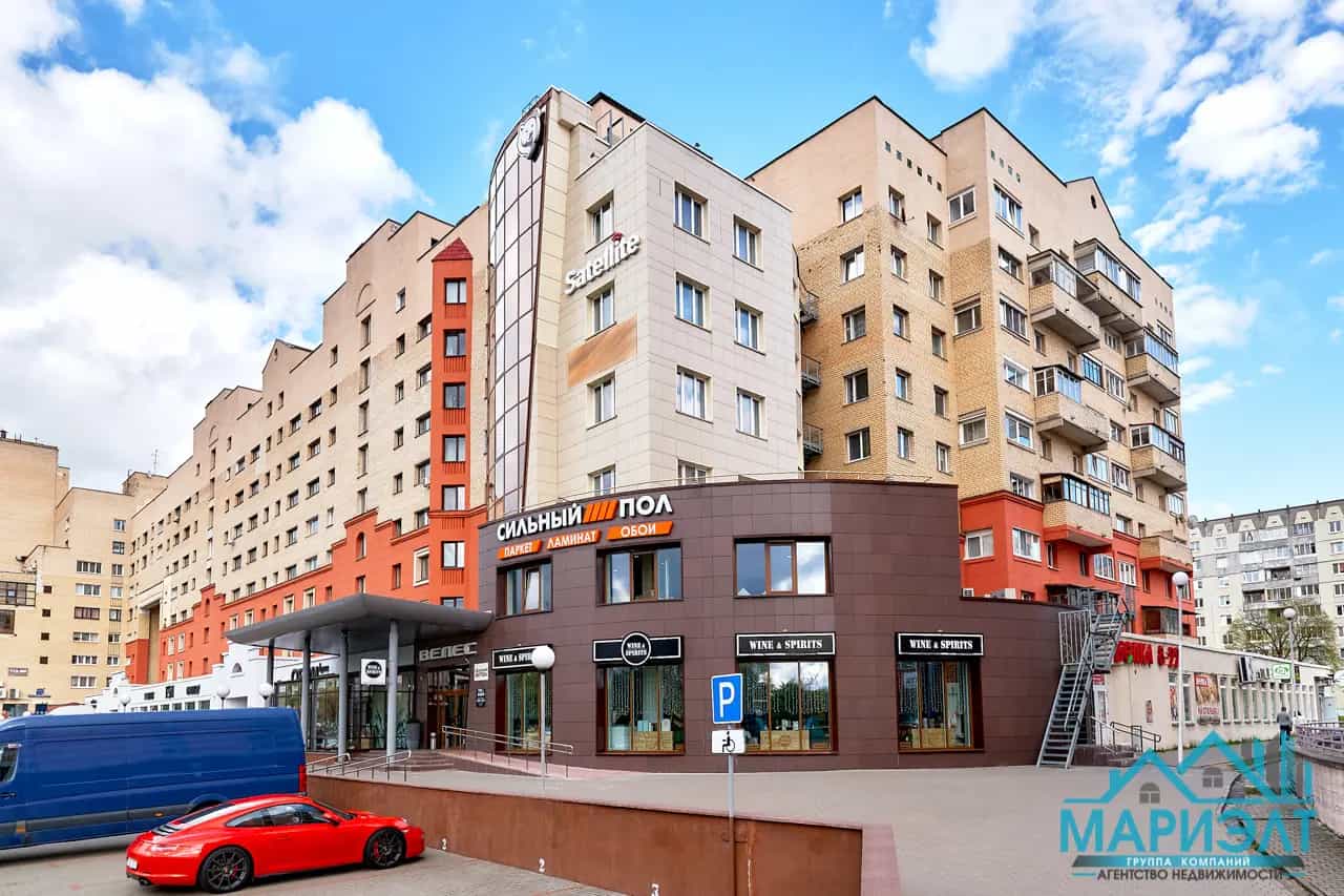 Беларусь, Минск, улица Максима Богдановича, 108
