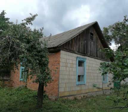 Беларусь, Гомельская область, Лоевский район, Страдубский сельсовет, посёлок Сутково, Пионерская улица, 5