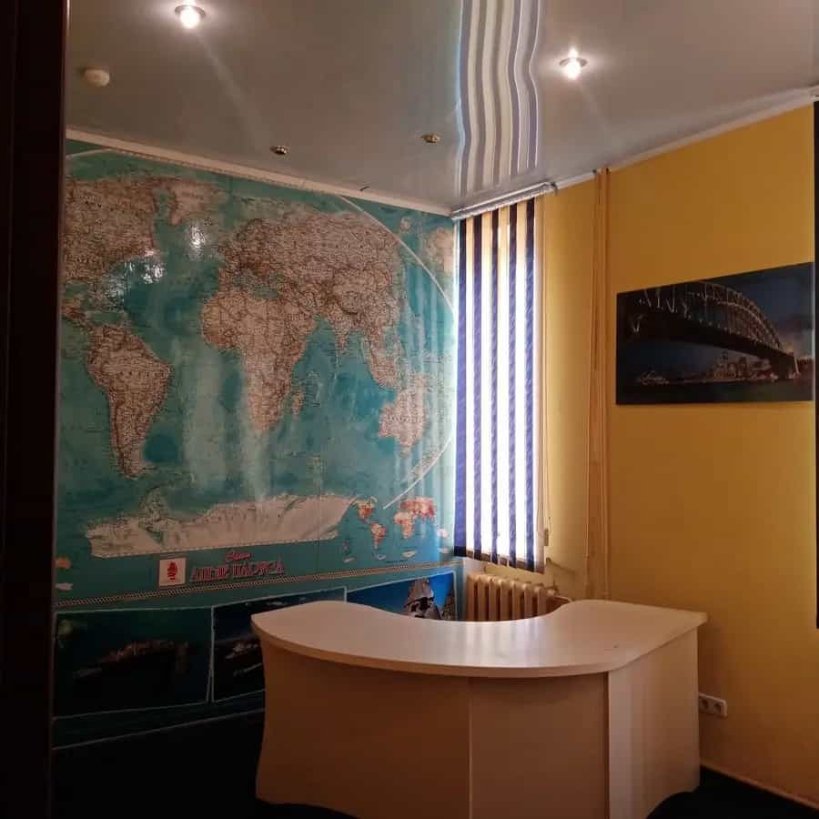 Беларусь, Брестская область, Пинск, улица Заслонова, 11, фото 2