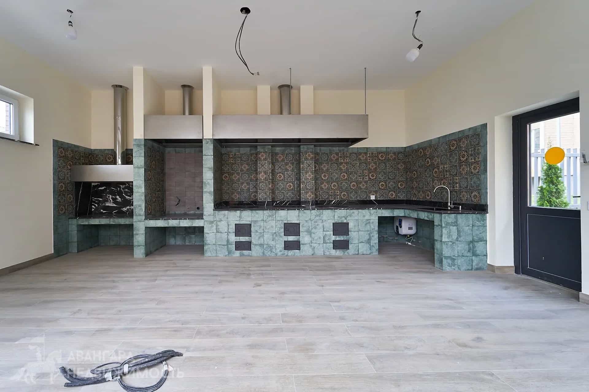 Беларусь, Гродненская область, Сморгонь, улица Виктора Ровдо, 5, фото 34