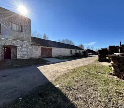 Беларусь, Гродненская область, Сморгонь, Тракторная улица, 85