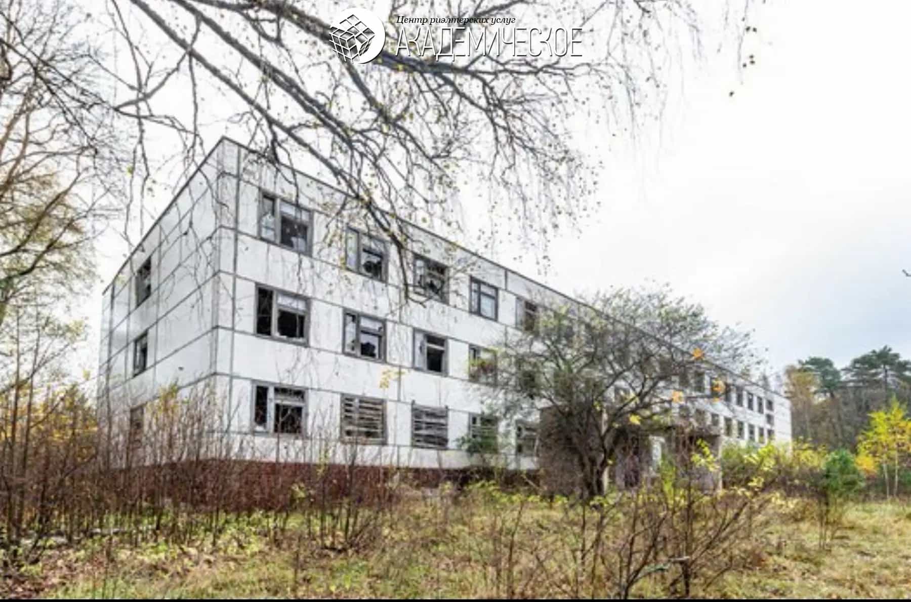 Беларусь, Минская область, Логойский район, Плещеницкий сельсовет, городской посёлок Плещеницы, Октябрьская улица, 40