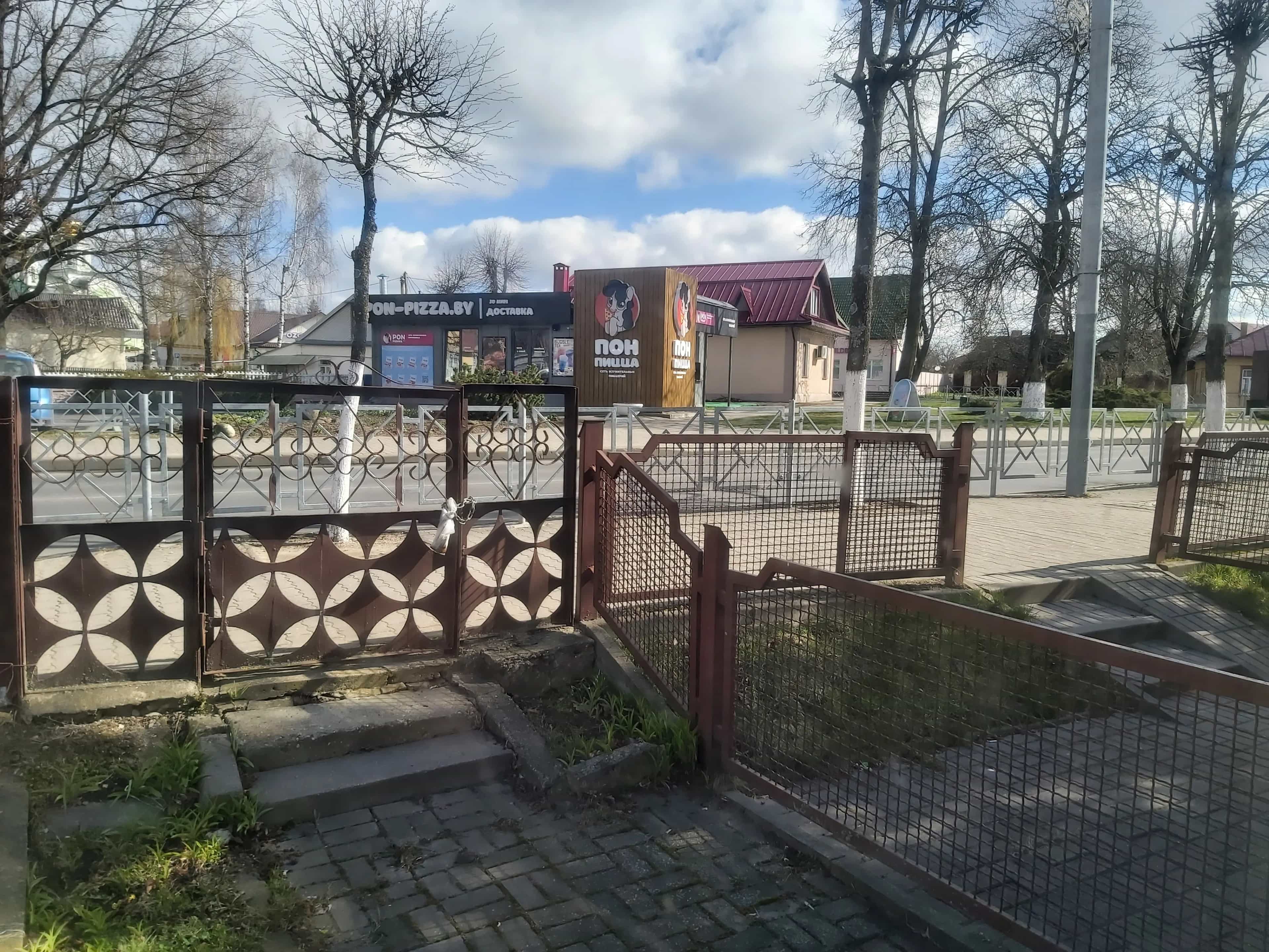 Беларусь, Минская область, Несвиж, Советская улица, 17, фото 14