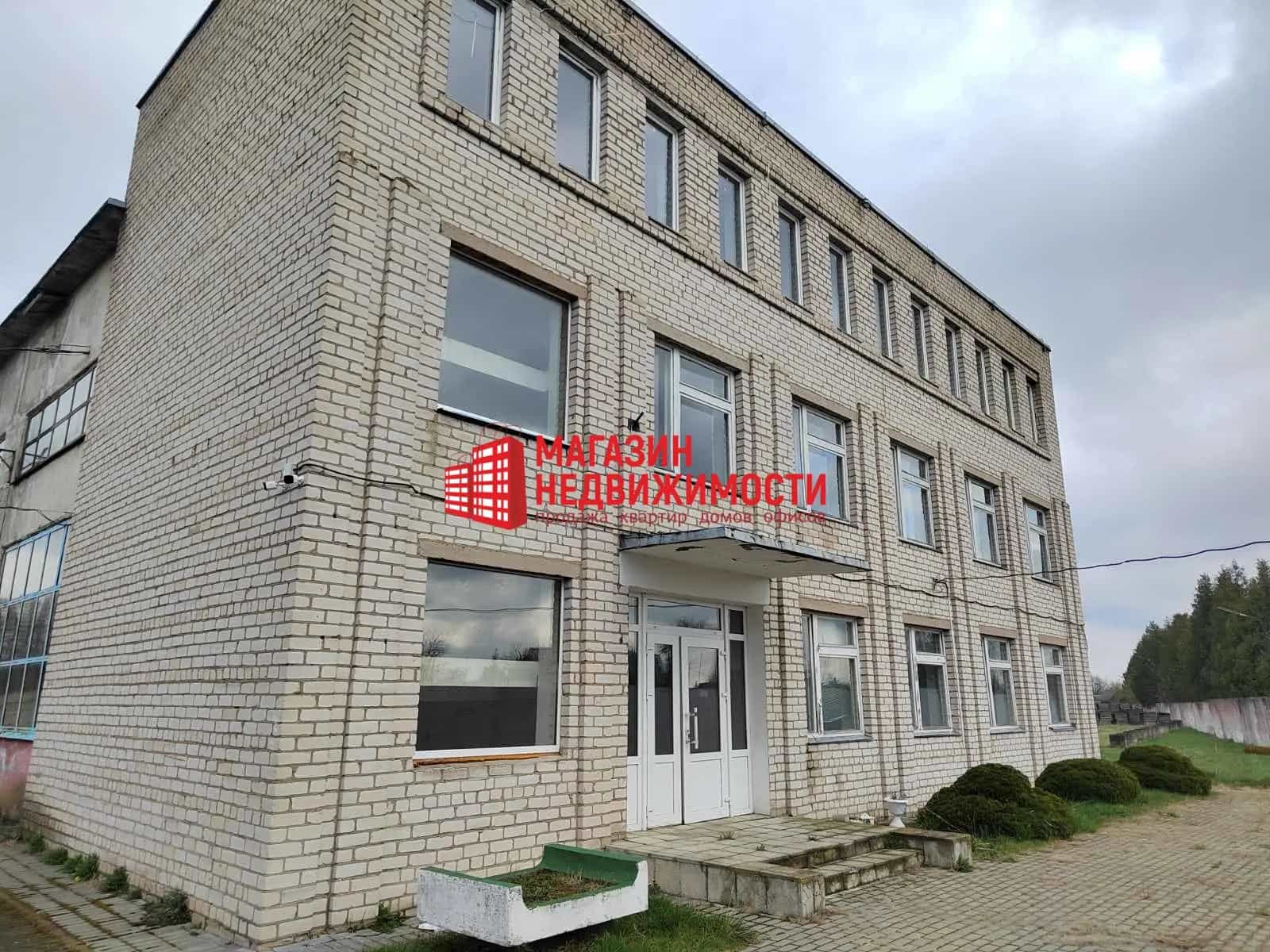 Беларусь, Гродненская область, Мосты, Вокзальная улица, 17