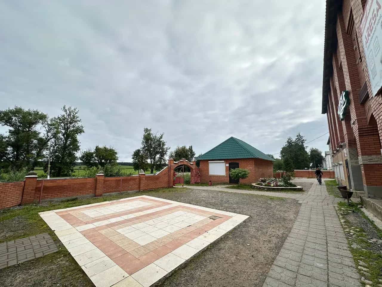 Беларусь, Витебская область, Толочин, Тракторная улица, 30, фото 6