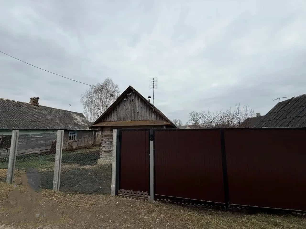 Беларусь, Брестская область, Кобринский район, Буховичский сельсовет, деревня Большие Лепесы, улица Фальковского, 49Б