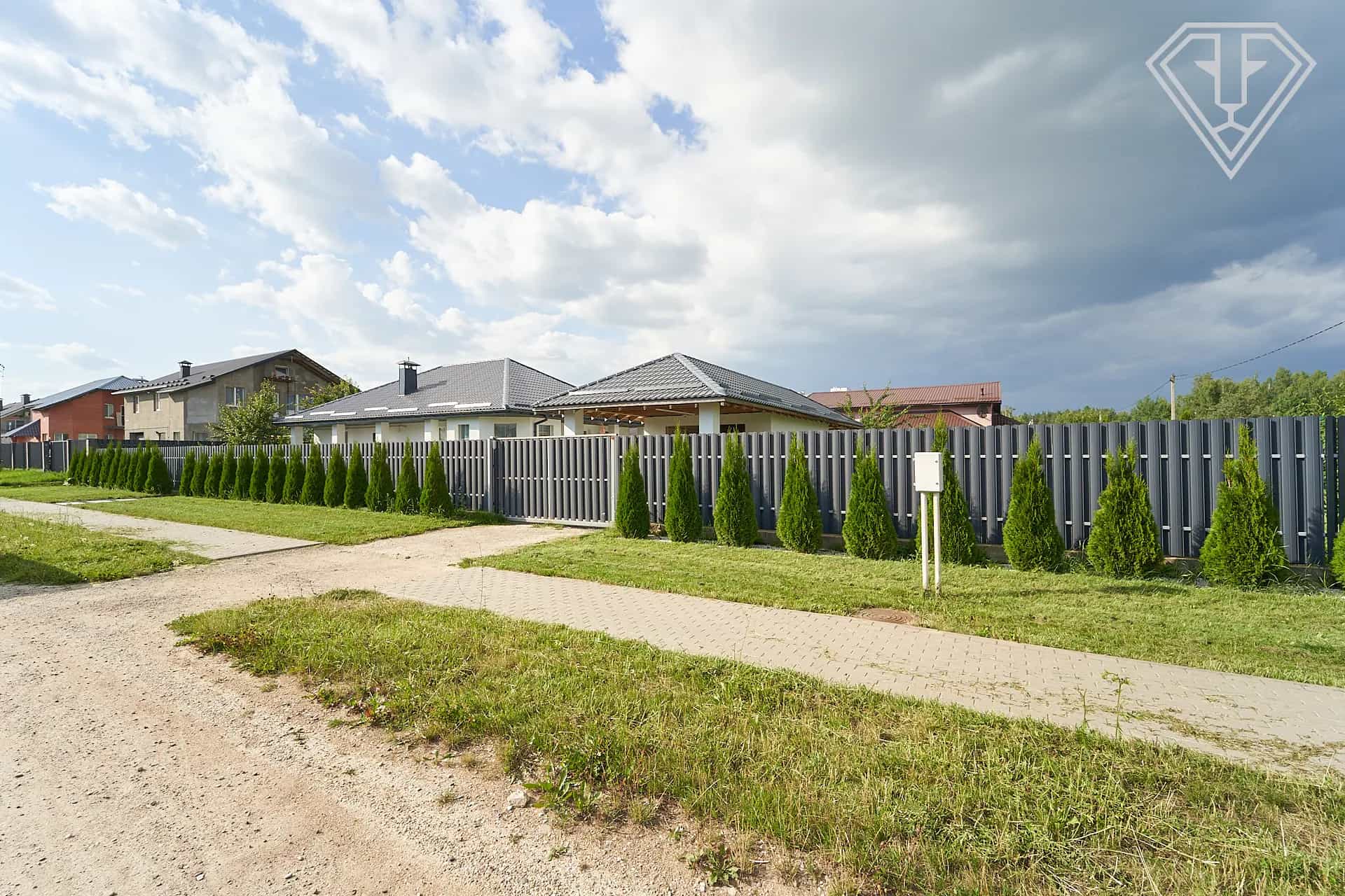 Беларусь, Минский район, городской посёлок Мачулищи, Севастопольская улица, 8, фото 5