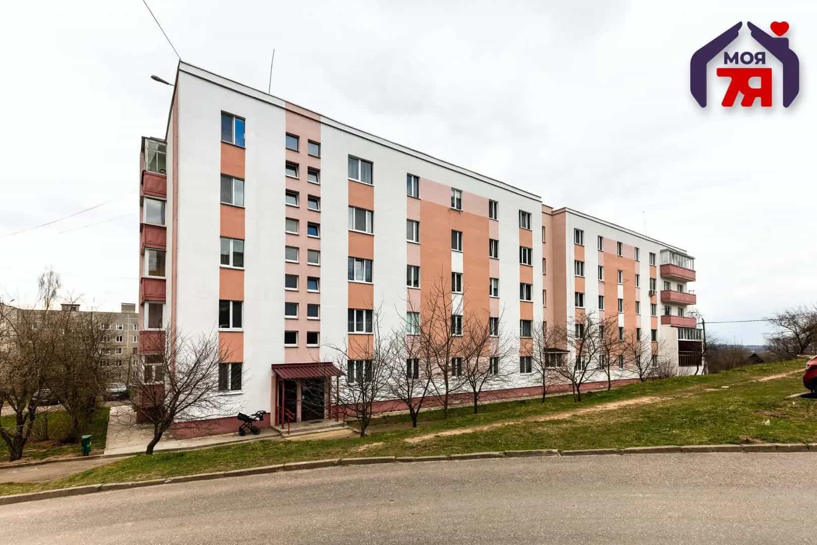 Беларусь, Минская область, Молодечненский район, городской посёлок Радошковичи, Пролетарская улица, 8, фото 12