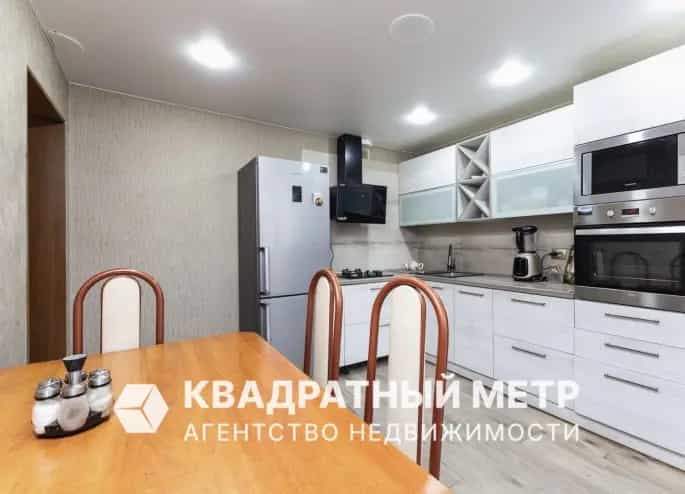 Беларусь, Минск, улица Мазурова, 16