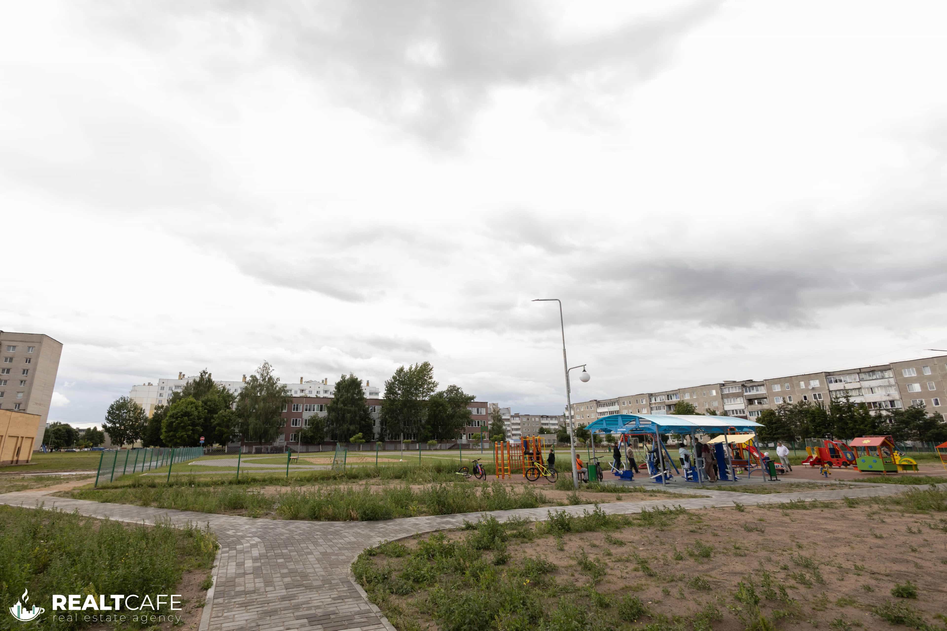 Беларусь, Гродненская область, Лида, улица Тухачевского, 49А, фото 17