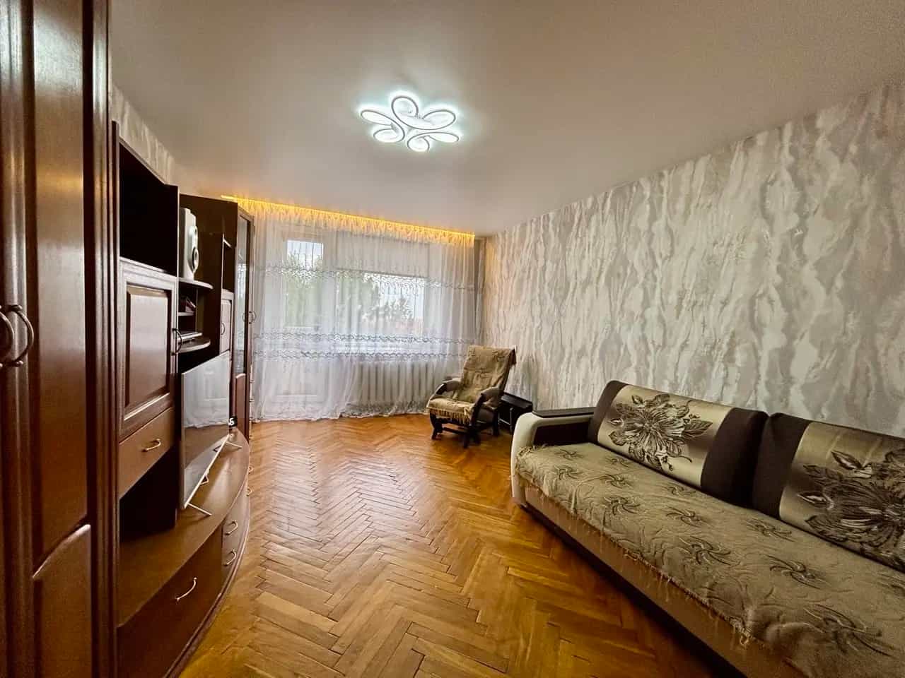 Беларусь, Минская область, Молодечно, улица Волынца, 6