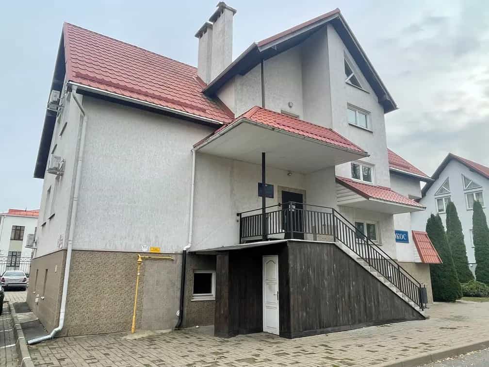 Беларусь, Минск, улица Левкова, 20