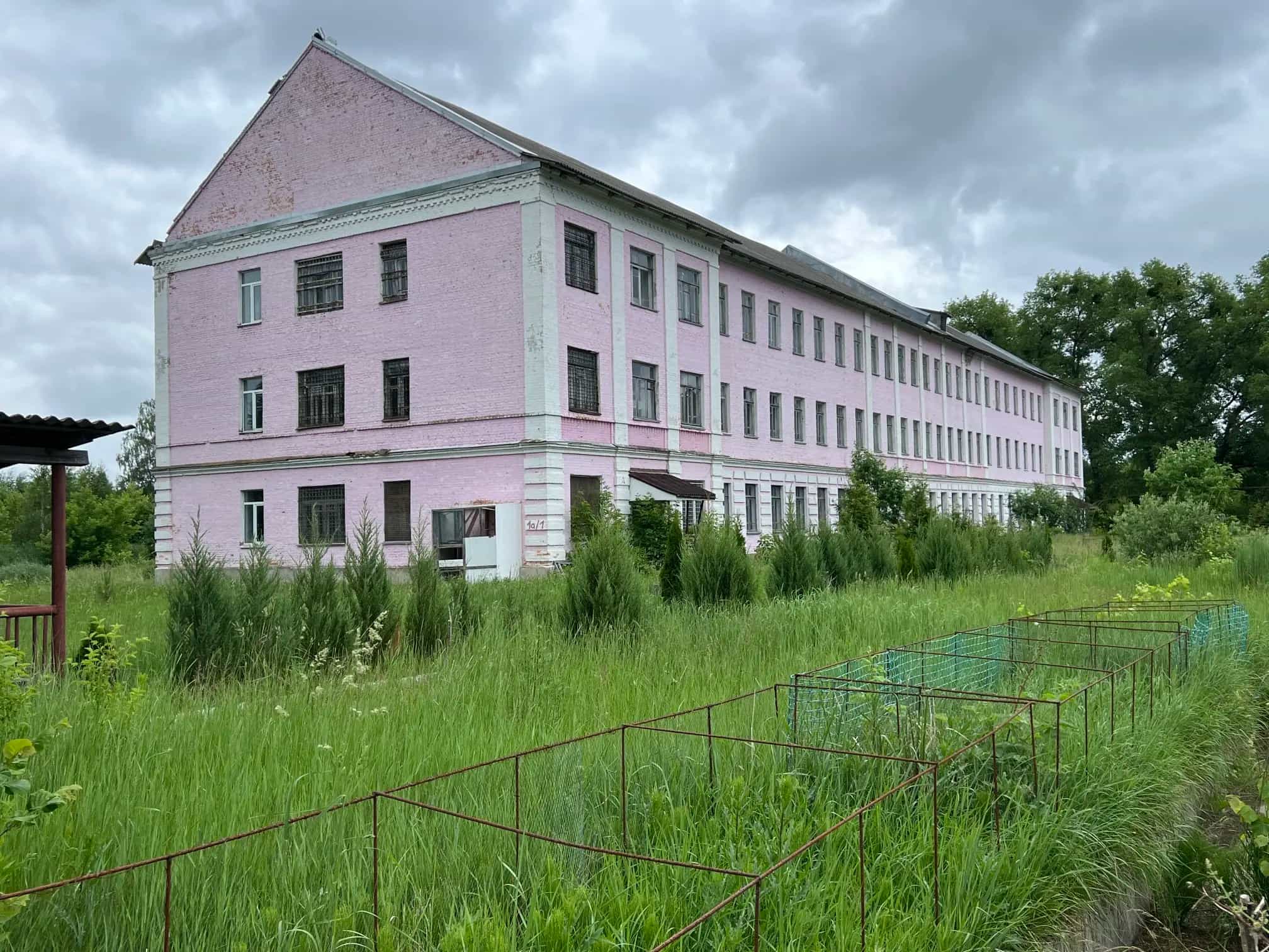 Беларусь, Могилёвская область, Осиповичский район, агрогородок Лапичи, Армейская улица, 1А, фото 4